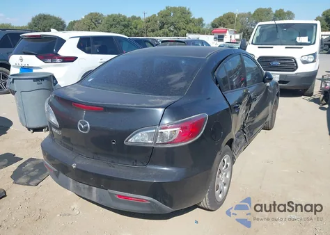 2011 Mazda Mazda3 I Sport z USA, uszkodzony, nr VIN JM1BL1UF0B1366171